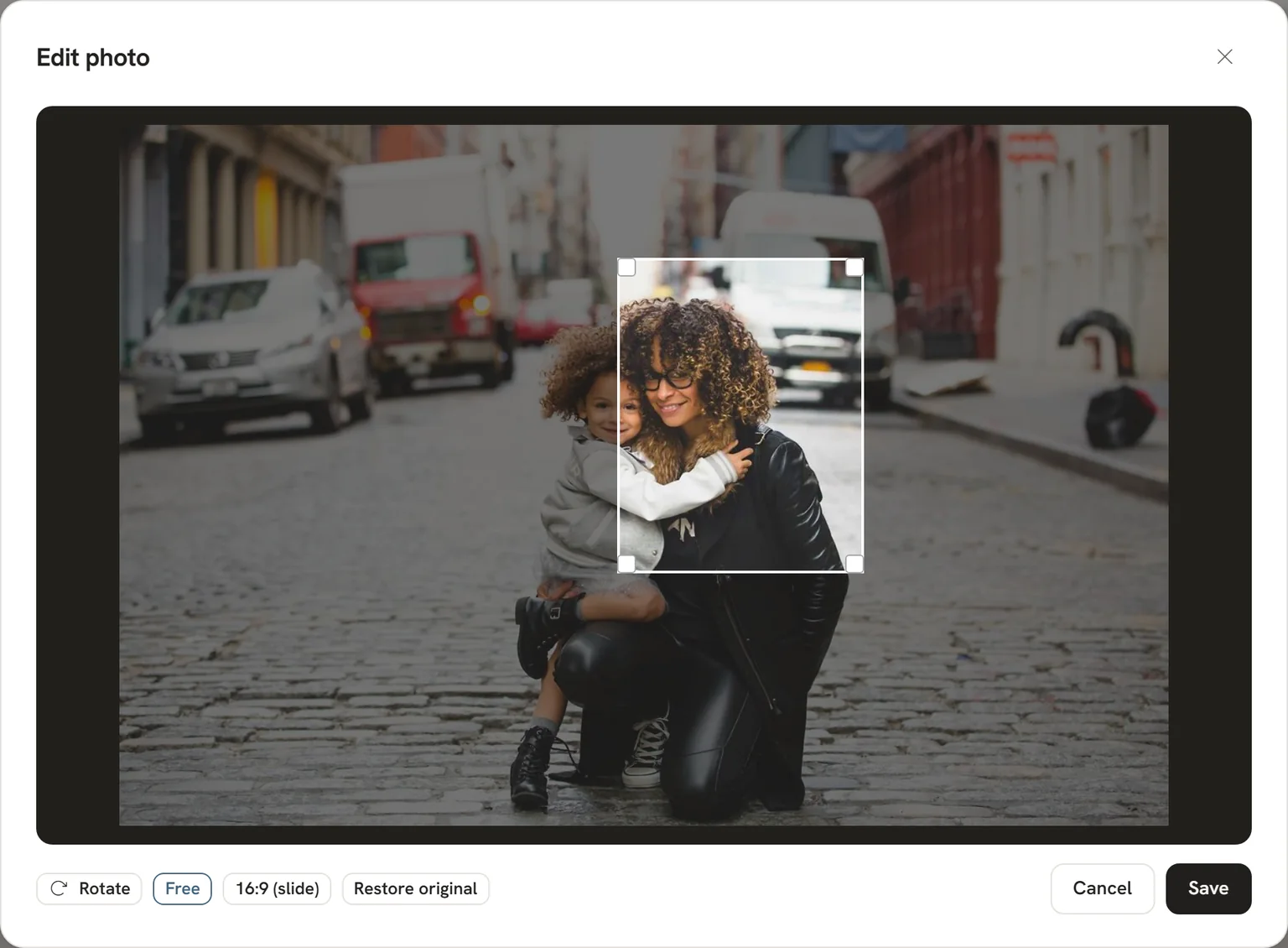 Cropping the memorial photo in the funeral presentation tool